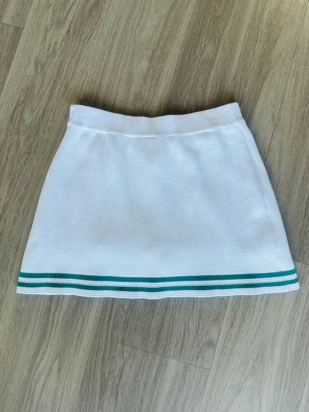 ALO Yoga Tennis Club Knit Skirt White Skirt with Spruce Green Small